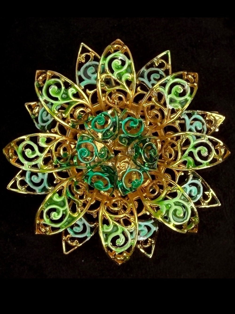 Gorgeous, vintage goldtone with greens 3-D flour statement brooch